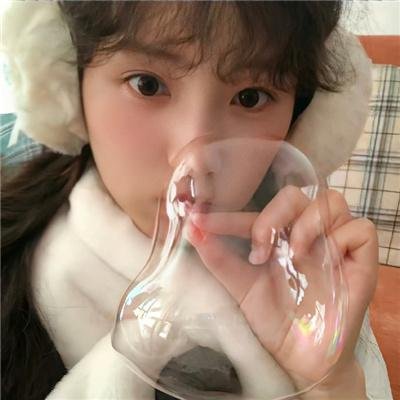 女佣封面